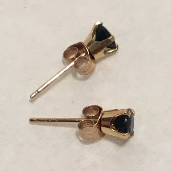 Vintage & very lovely 10K gold & sapphire stud earrings - Picture 8 of 10